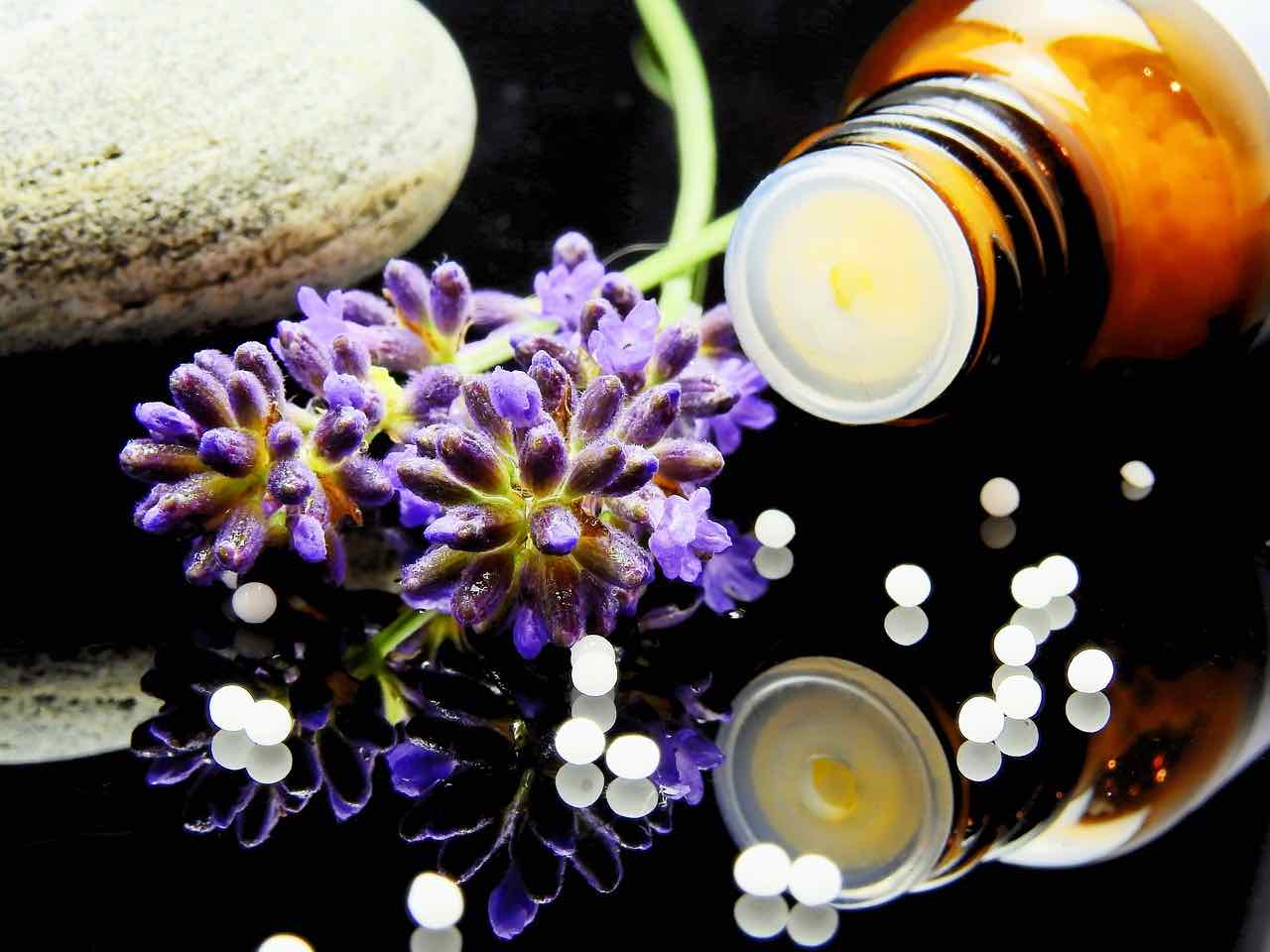 COME SI SITUA L’OMEOPATIA TRA MEDICINE E TECNICHE TERAPEUTICHE CONVENZIONALI E NON